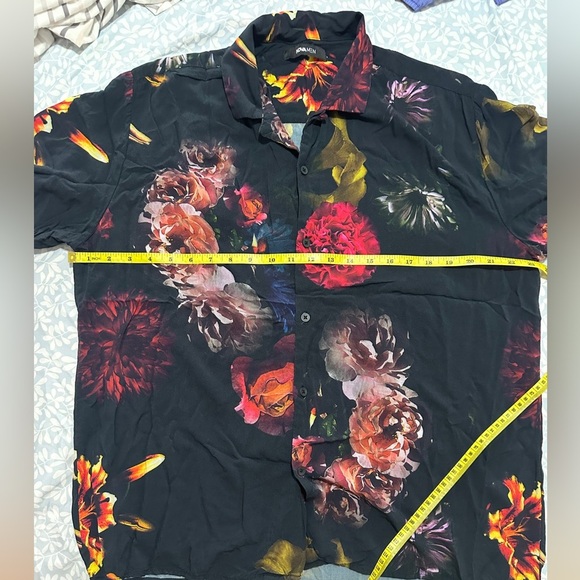 Fashion Nova Men Floral Short Sleeve Shirt - Picture 5 of 6